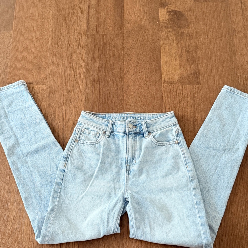 American Eagle Outfitters Light Wash Denim